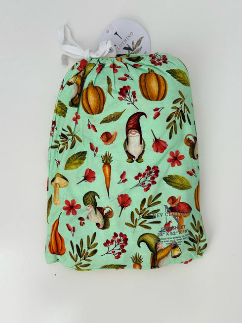 Garden Gnome crib sheet